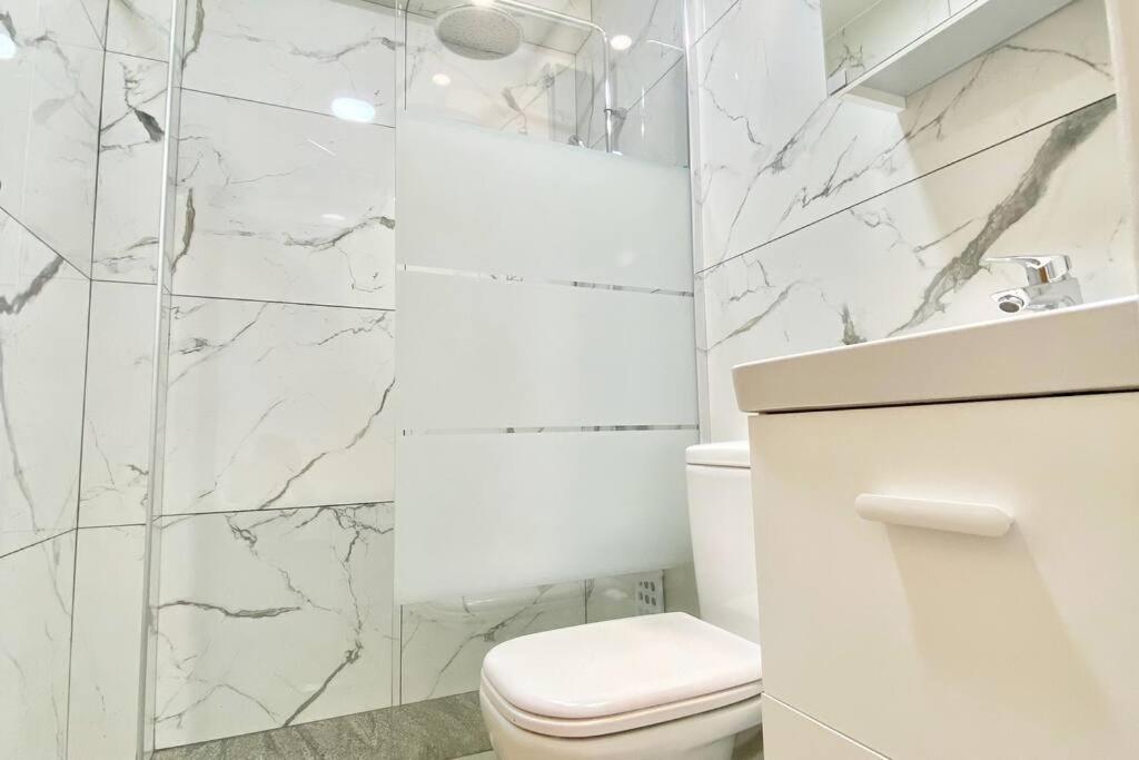 Ev Zin - Modern, Cozy, 1 Bed, Pool, 2 Balconies, A105 Apartment Paphos Ngoại thất bức ảnh